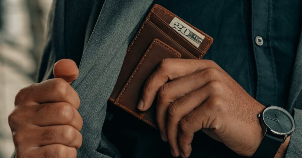 財布 20代男性 人気ブランド
